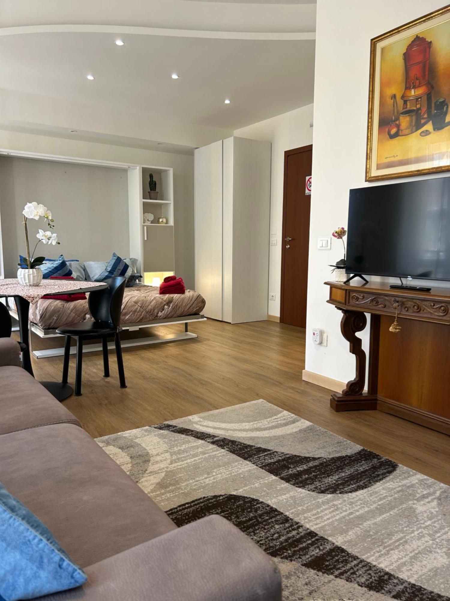 Valverde Apartment And Rooms 维罗纳 外观 照片